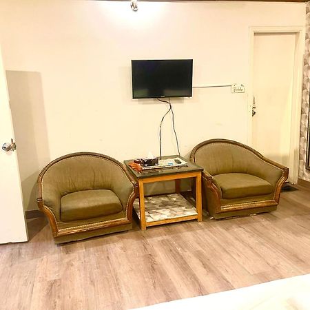 Airport Hotel Bed & Rest Karaçi Dış mekan fotoğraf