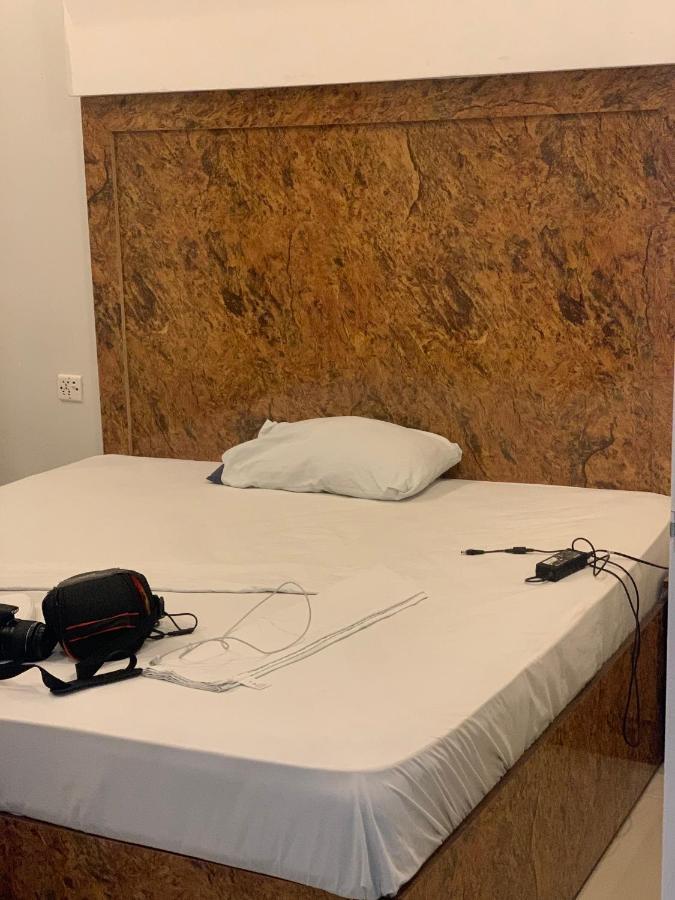 Airport Hotel Bed & Rest Karaçi Dış mekan fotoğraf