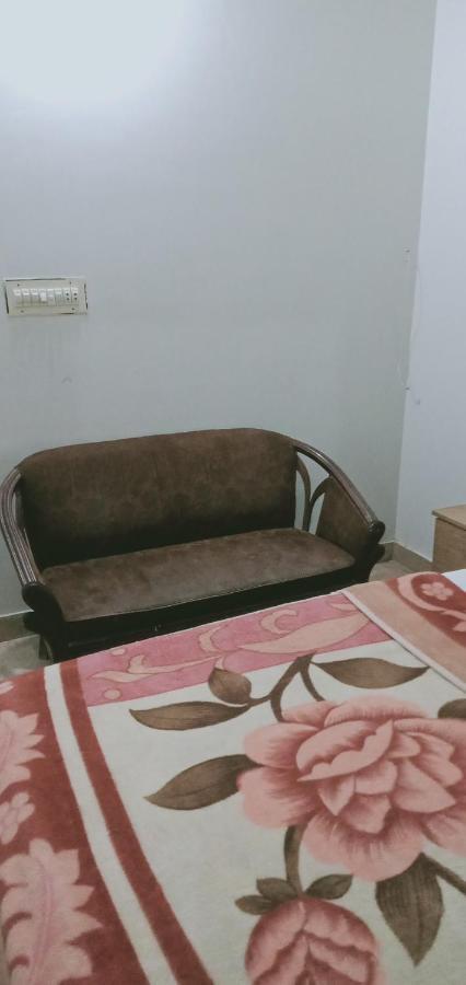 Airport Hotel Bed & Rest Karaçi Dış mekan fotoğraf
