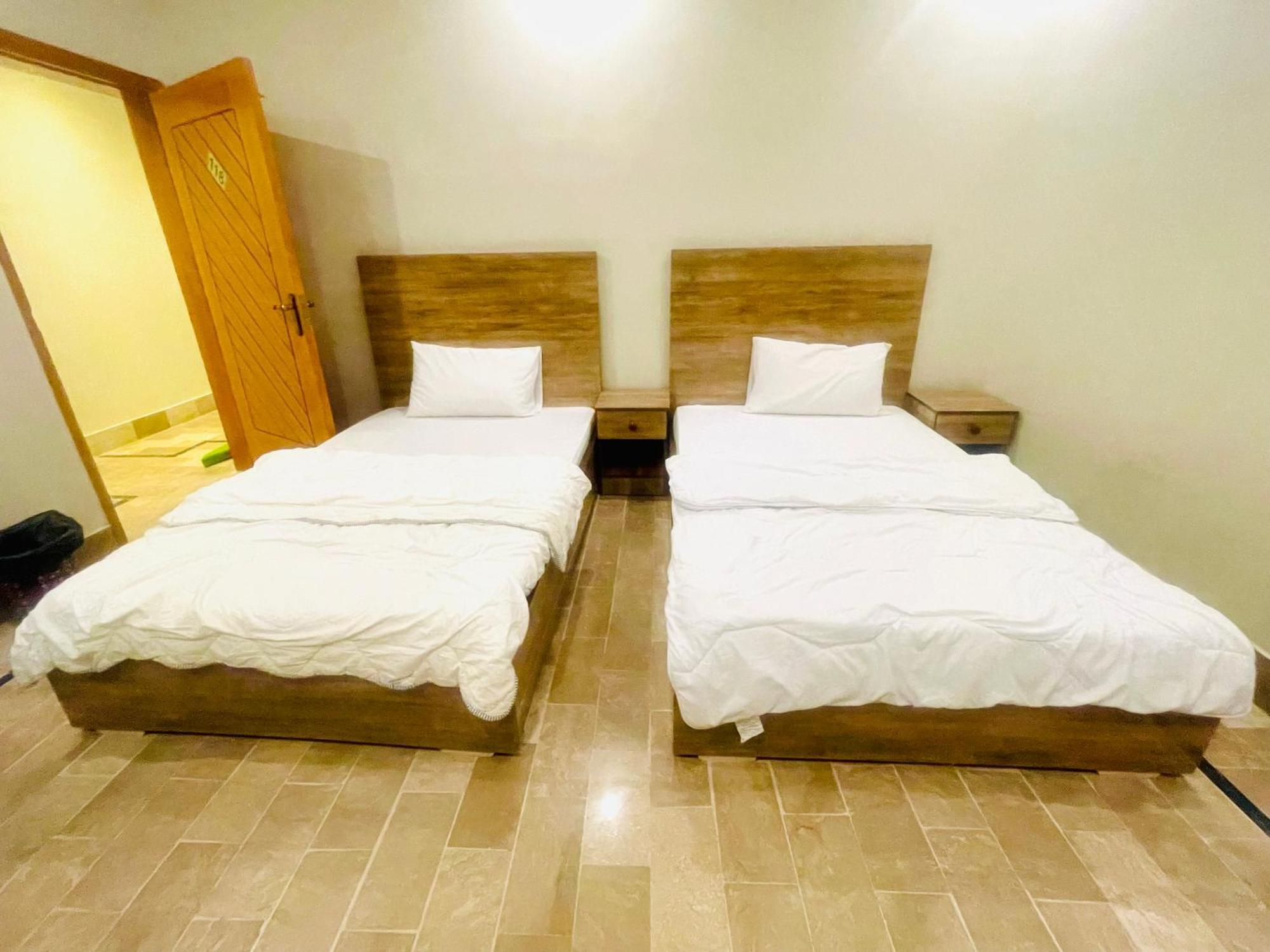 Airport Hotel Bed & Rest Karaçi Dış mekan fotoğraf