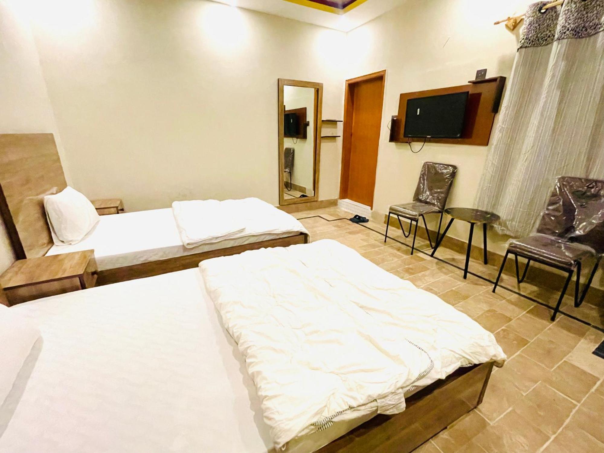 Airport Hotel Bed & Rest Karaçi Dış mekan fotoğraf