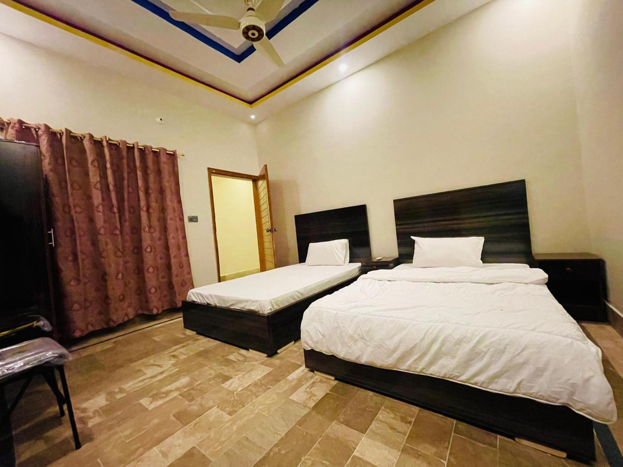 Airport Hotel Bed & Rest Karaçi Dış mekan fotoğraf