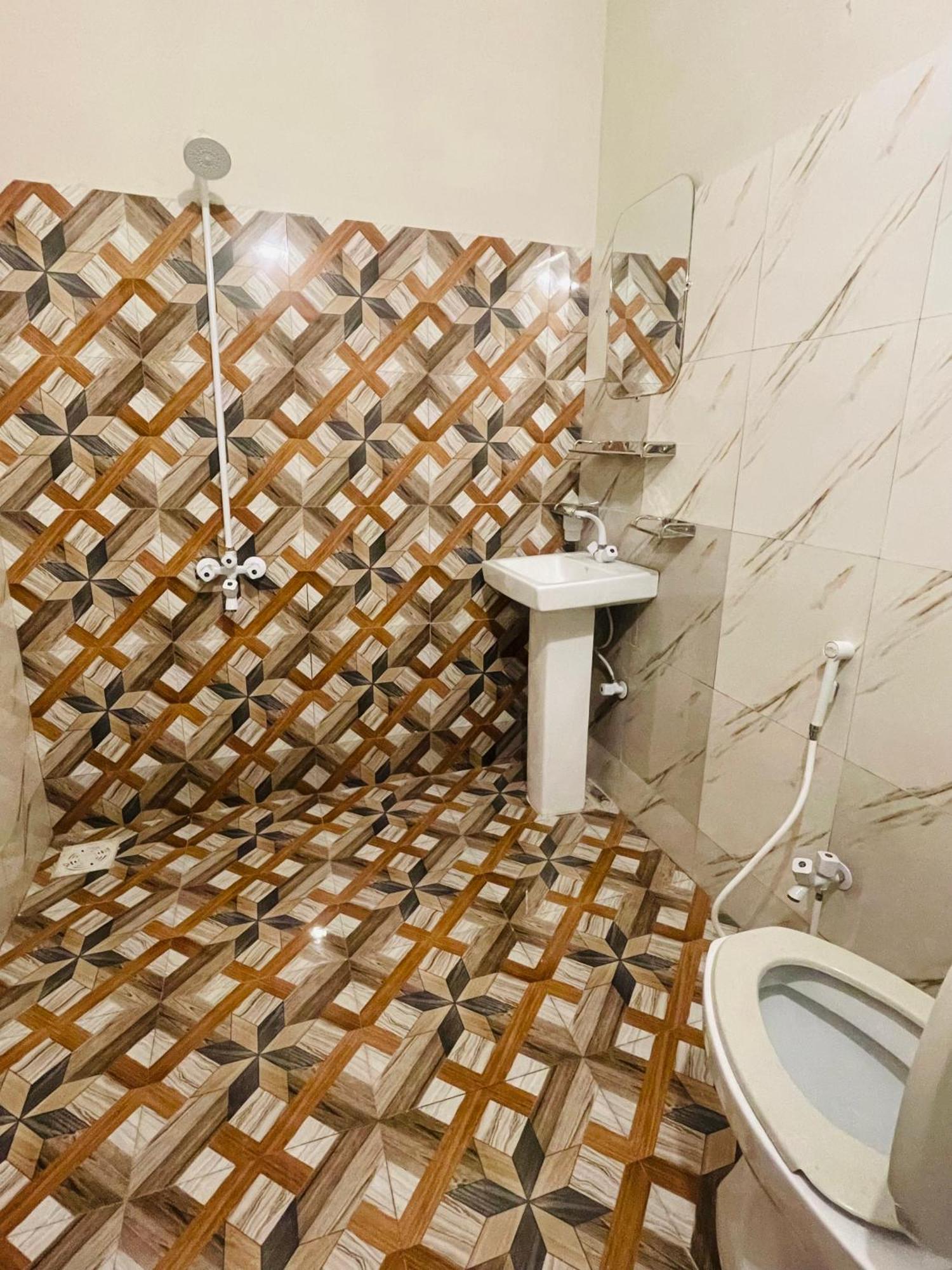 Airport Hotel Bed & Rest Karaçi Dış mekan fotoğraf