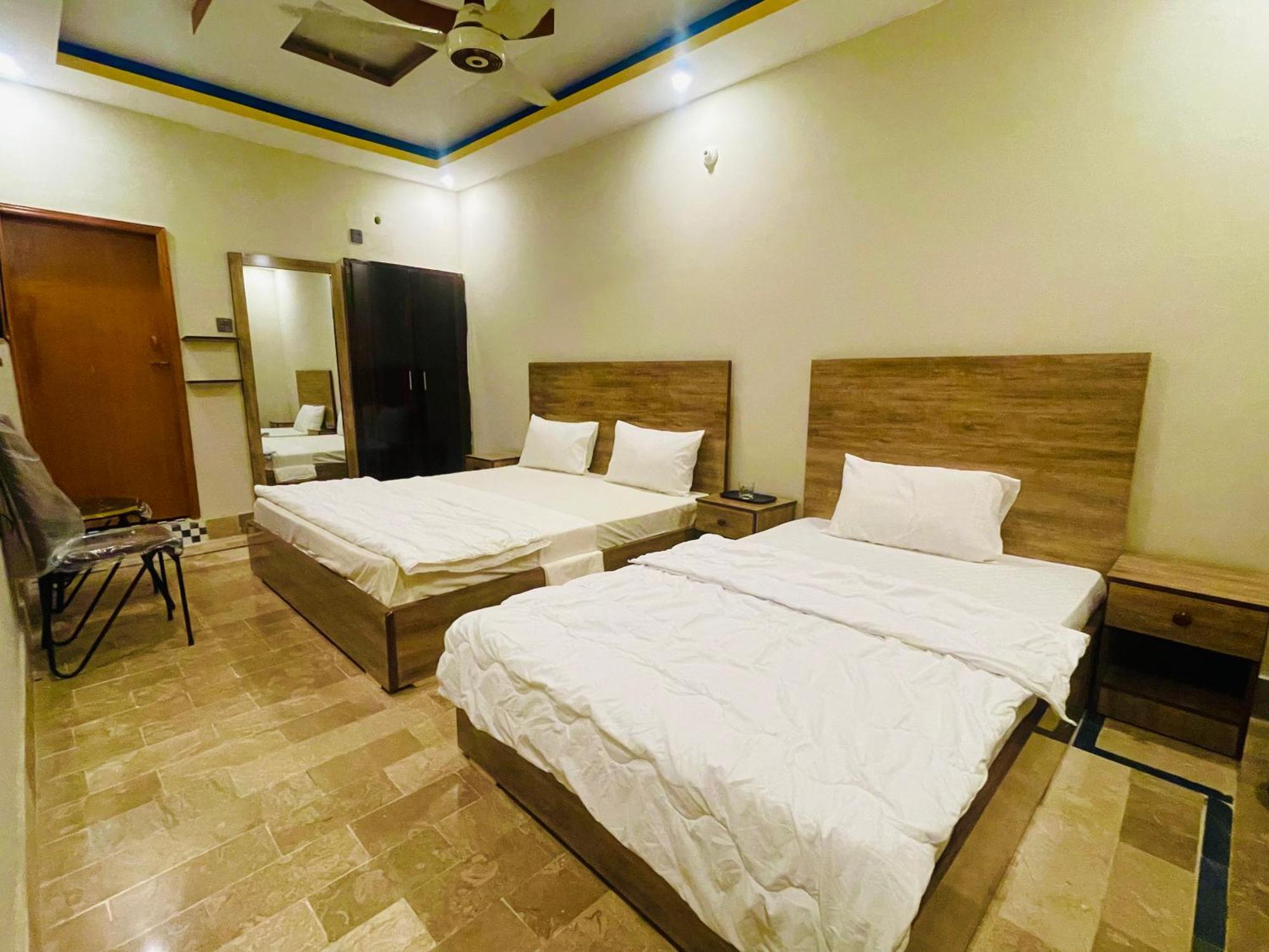 Airport Hotel Bed & Rest Karaçi Dış mekan fotoğraf