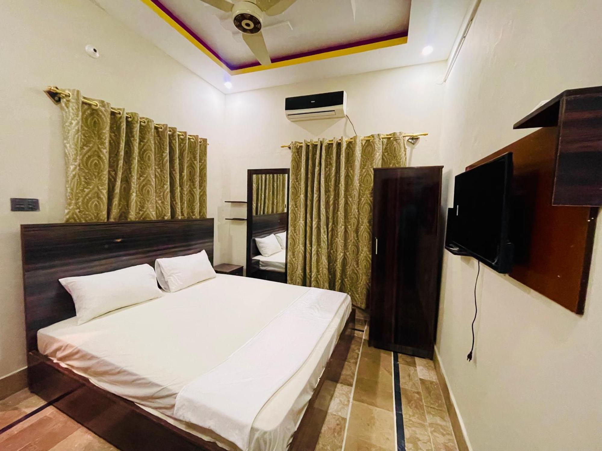 Airport Hotel Bed & Rest Karaçi Dış mekan fotoğraf